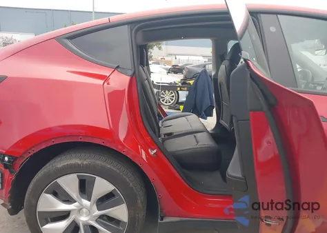 2022 Tesla Model Y Long Range Dual Motor All-Wheel Drive from USA, damaged, VIN 7SAYGDEE3NF516648